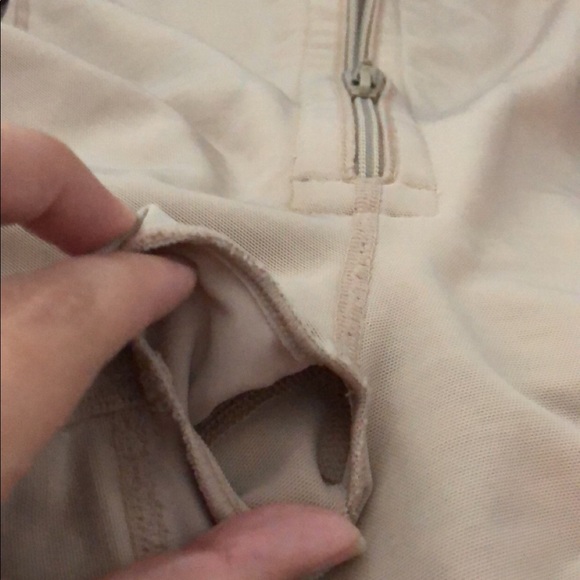 Compression Garment (L). W/Booty lifting Panel. - Picture 5 of 7